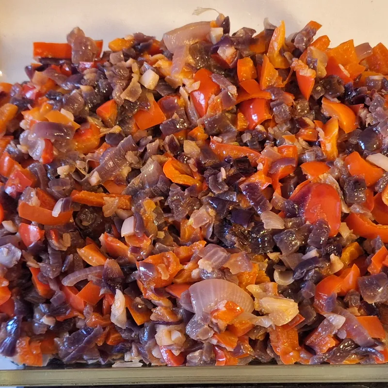 Verdure cotte, trasferite in contenitore di vetro